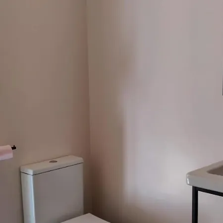 Cosy Et Calme, Separee Avec Bureau Et Fibre Apartment *