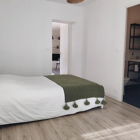 Appartement Cosy Et Calme, Séparée Avec Bureau Et Fibre Tours