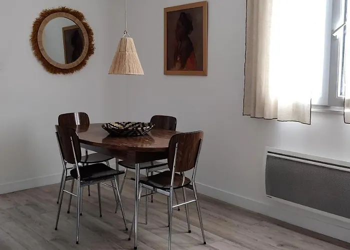 Apartment Bel Avec Separee A 5min Gare & Vinci, Stationnement Rue Gratuit