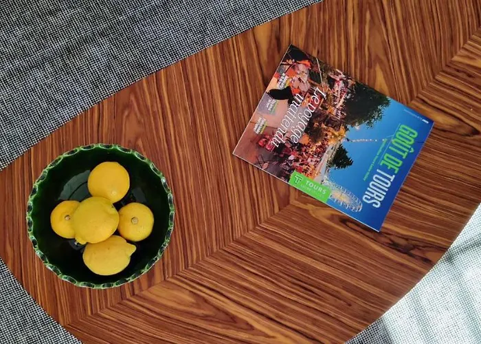 Apartment Bel Avec Separee A 5min Gare & Vinci, Stationnement Rue Gratuit