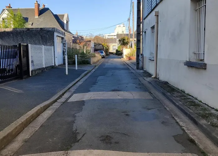 Cosy Et Calme, Séparée Avec Bureau Et Fibre Appartement